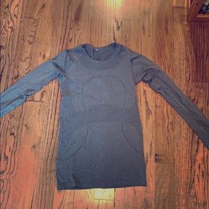 Long sleeve lululemon top